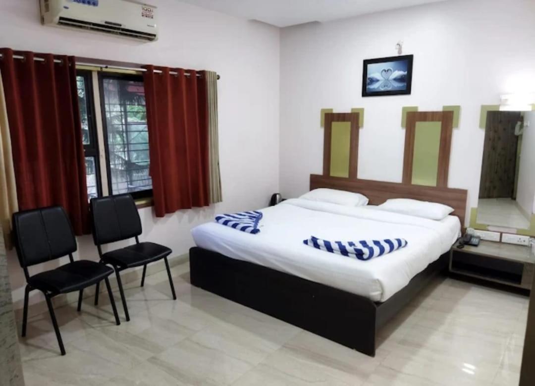 Hotel Laxmi Residency Лонавла Екстер'єр фото