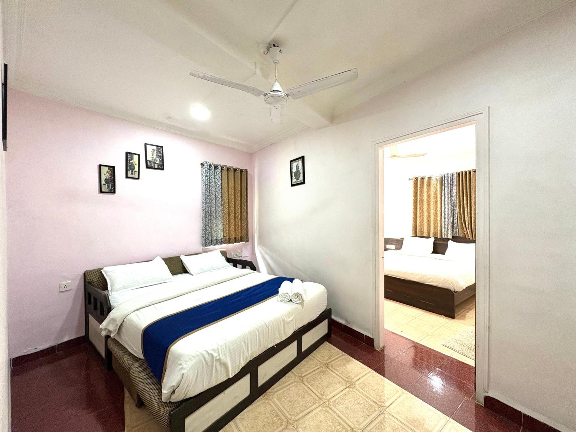 Hotel Laxmi Residency Лонавла Екстер'єр фото