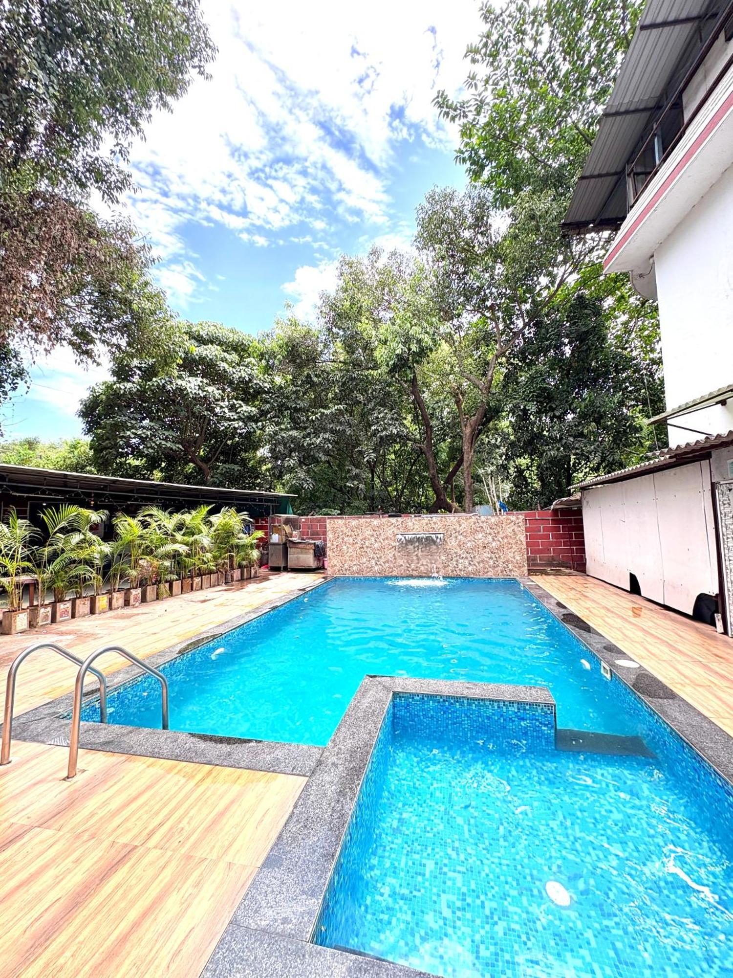 Hotel Laxmi Residency Лонавла Екстер'єр фото