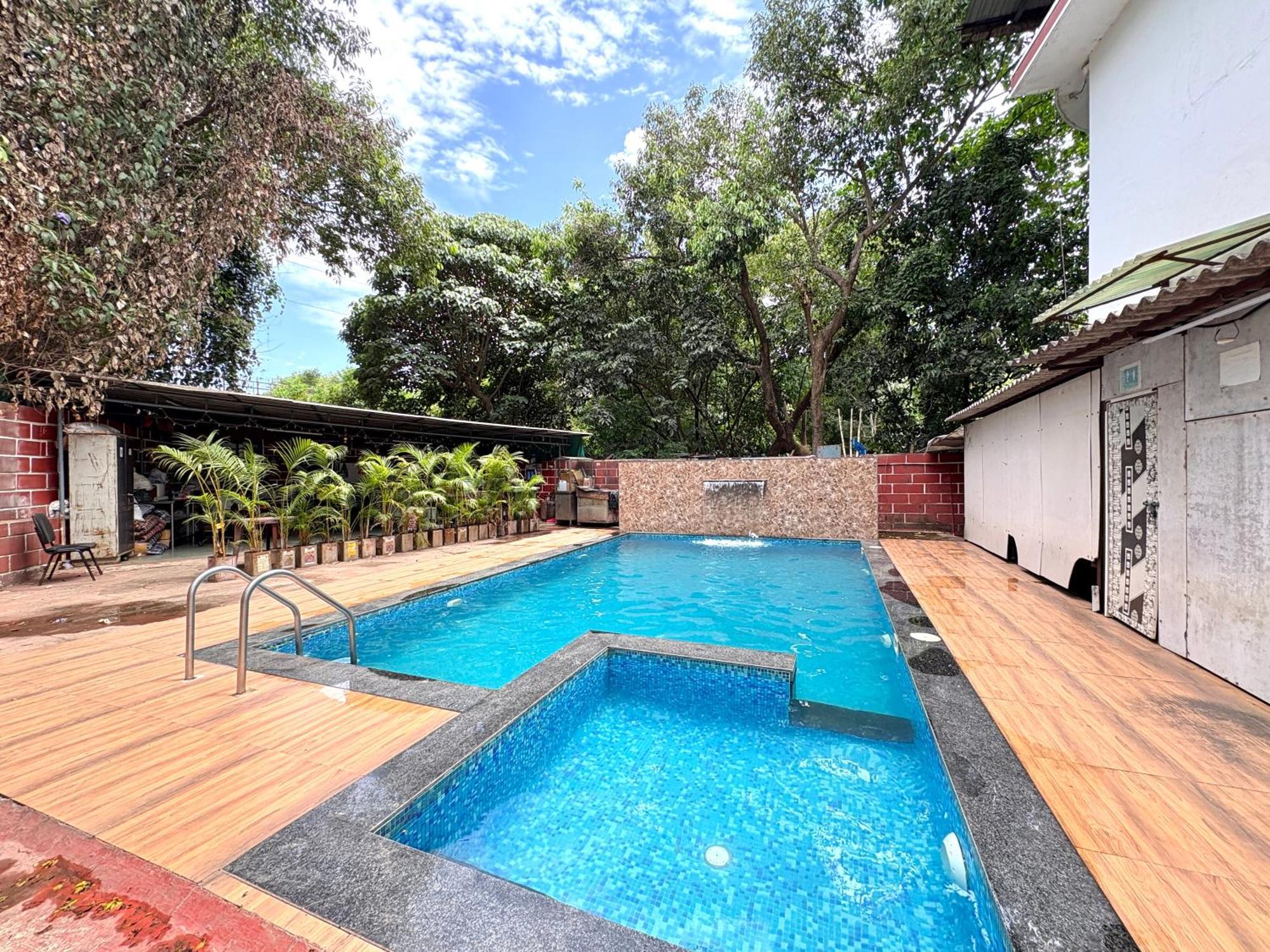 Hotel Laxmi Residency Лонавла Екстер'єр фото