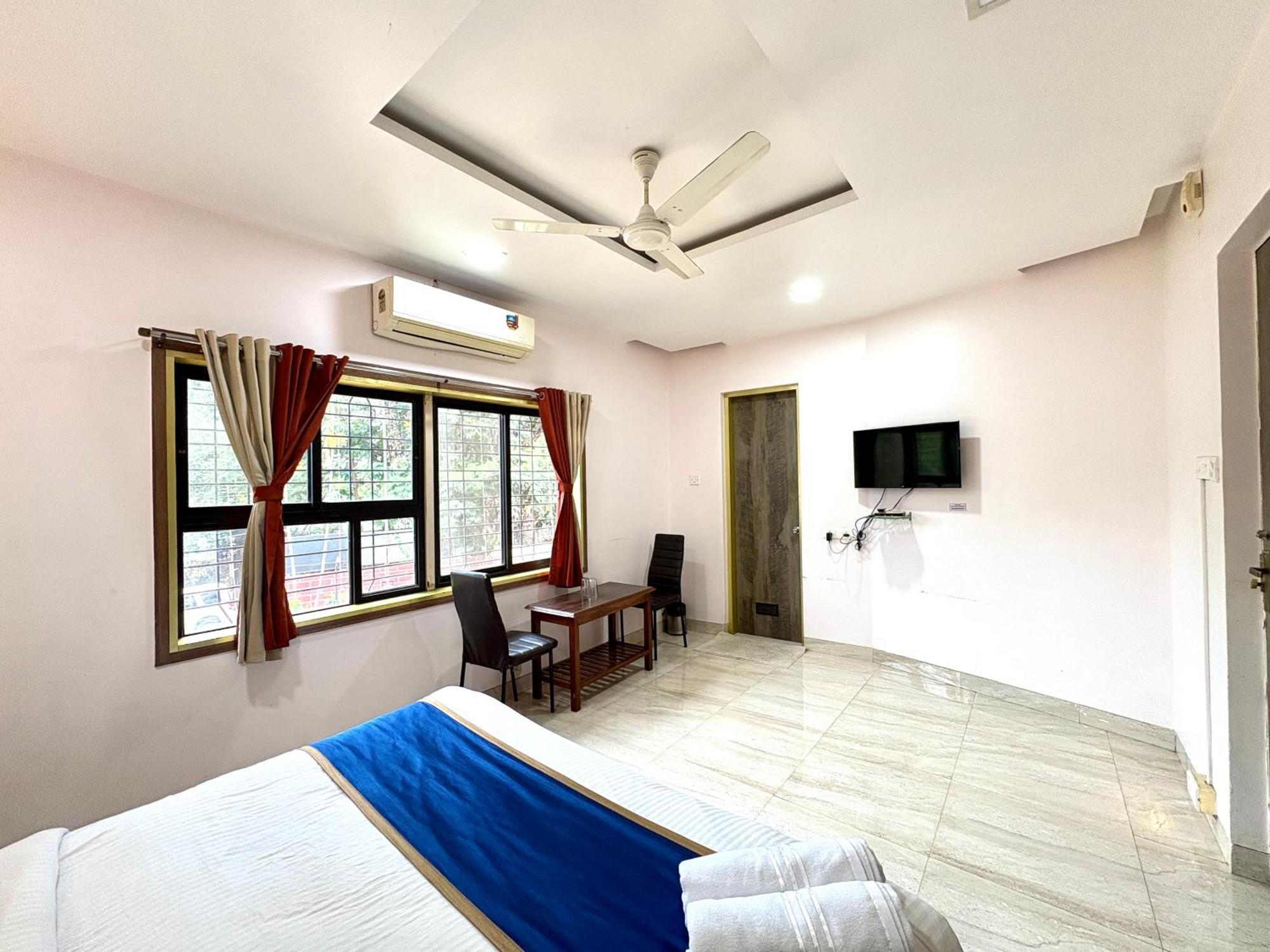 Hotel Laxmi Residency Лонавла Екстер'єр фото